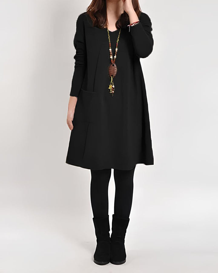 FLAVIA - ABITO SENZA TEMPO CON UNA TASCA