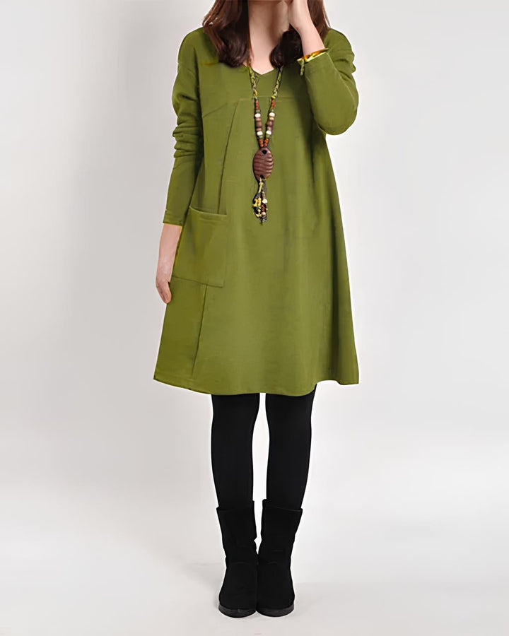 FLAVIA - ABITO SENZA TEMPO CON UNA TASCA