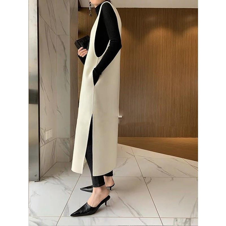 CATERINA – Elegante abito in maglia con gilet di lana