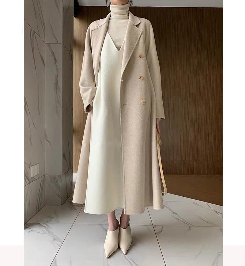 CATERINA – Elegante abito in maglia con gilet di lana