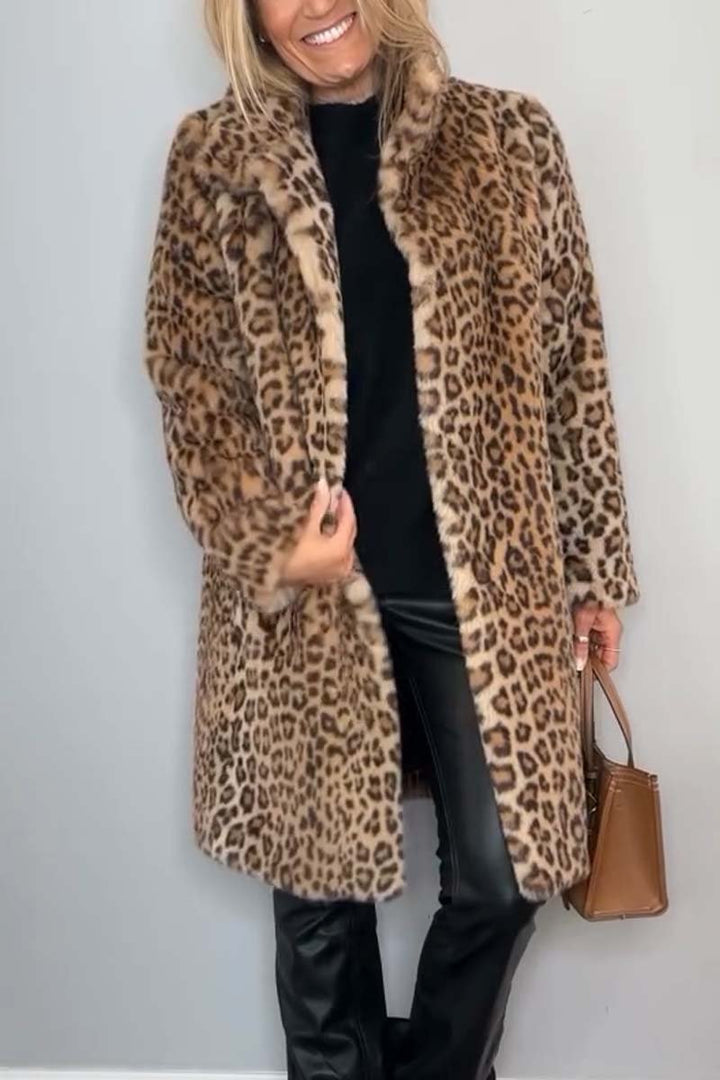 BIANCA – Cappotto invernale con stampa leopardata elegante
